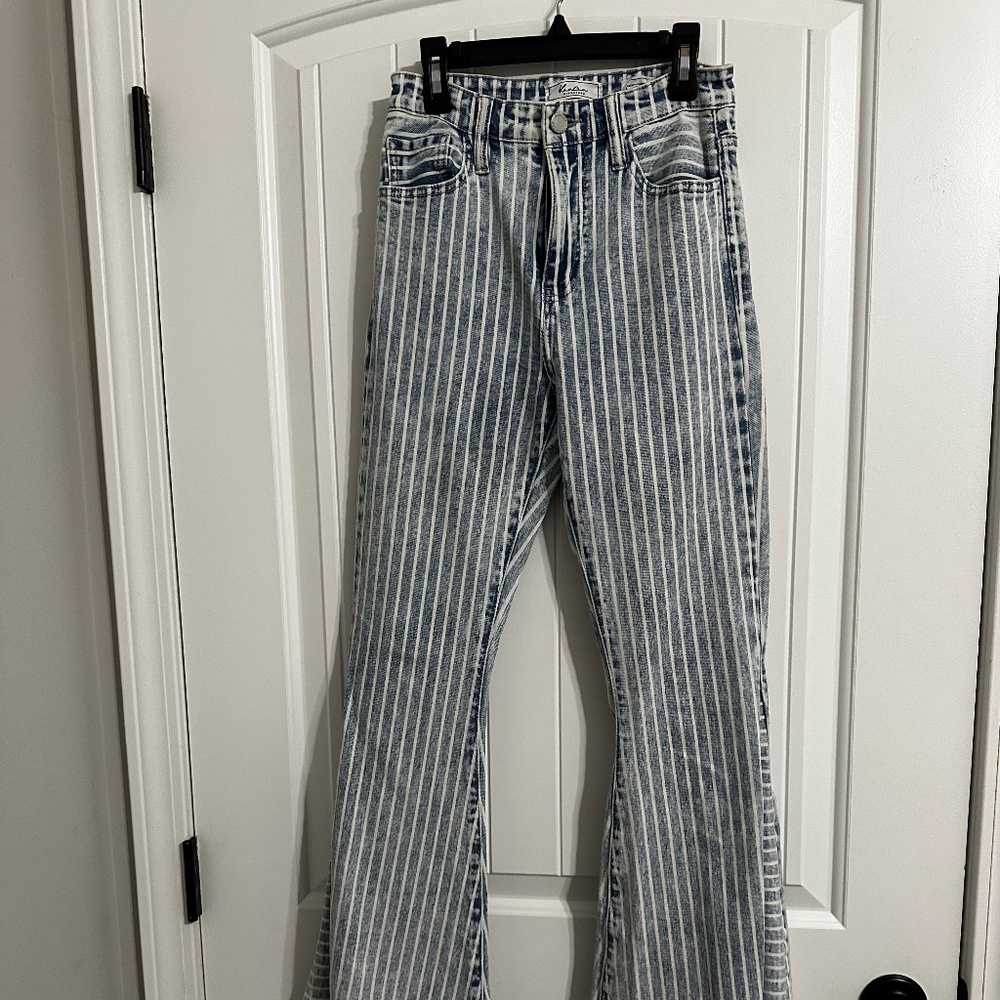 KanCan blue/white pinstripe Ultra high-rise super flare jeans - size 24